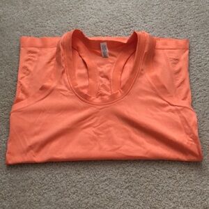 Athleta size small. Momentum tank.